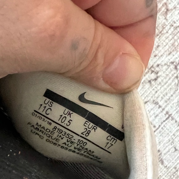 NIKE slides 11C - Picture 3 of 3